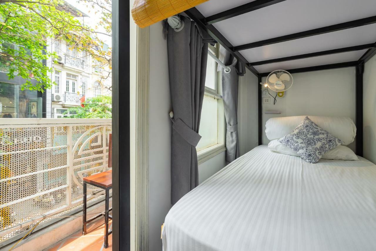 Backy Poshtel *